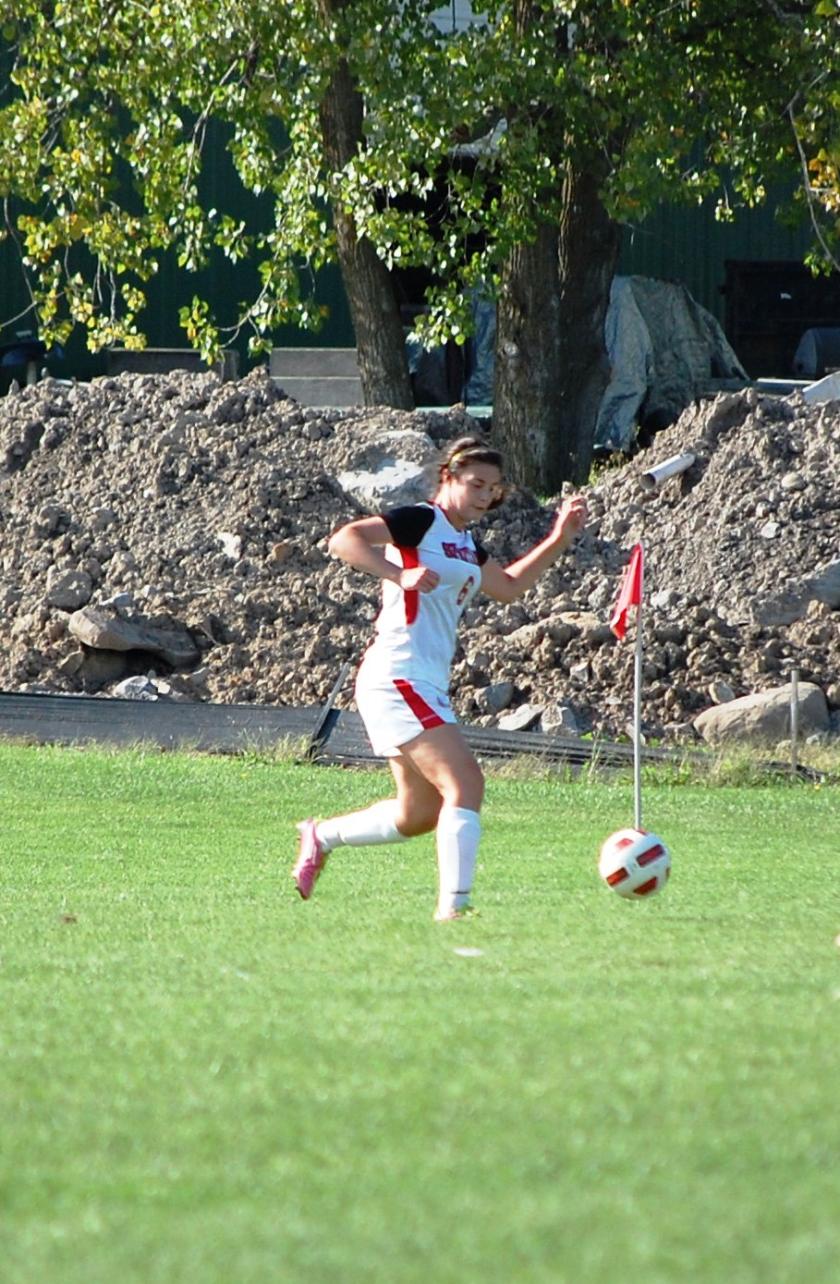 Women's Soccer Beat Red Barons 1-0