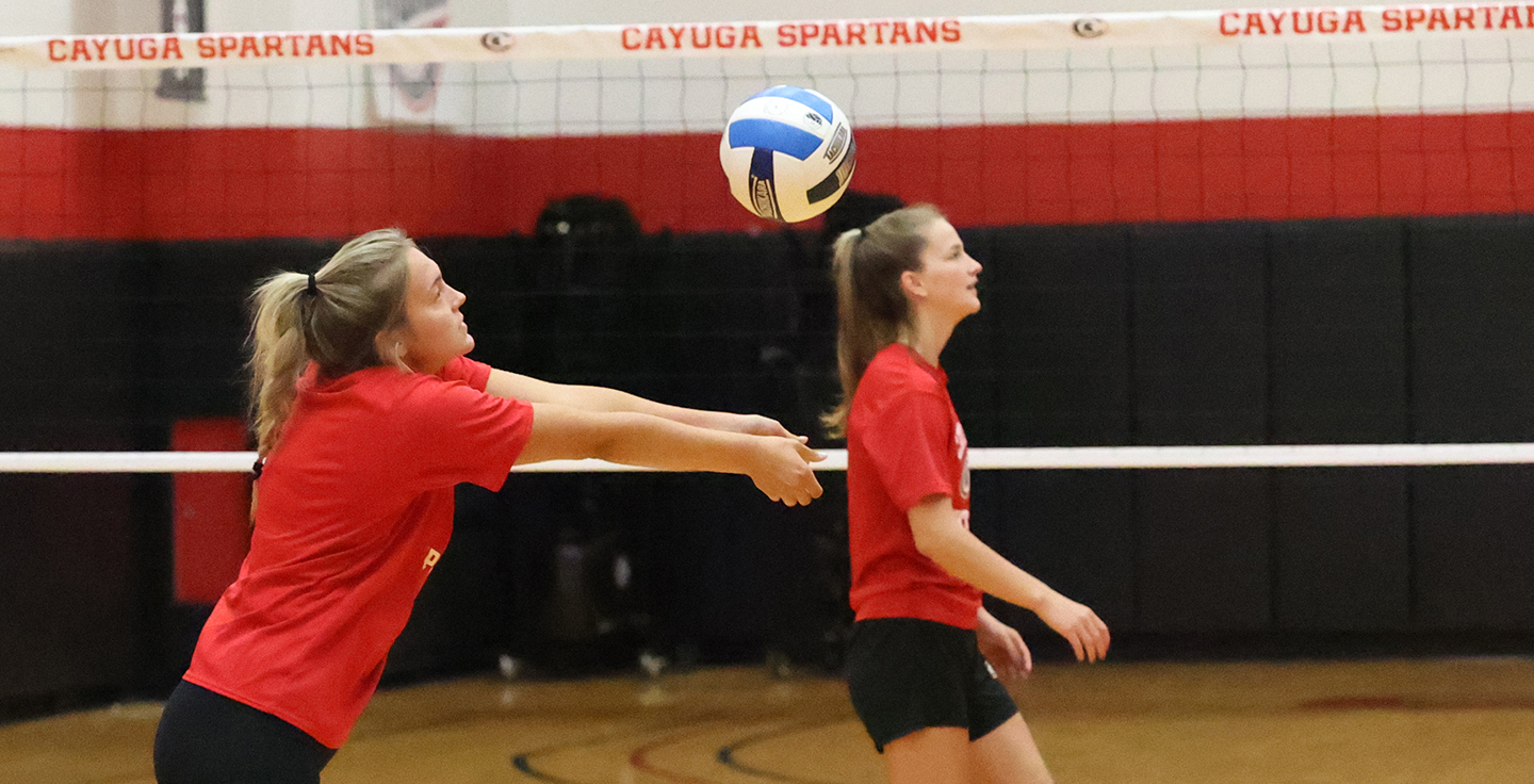 Spartans Cassie Nolte, left, and Elisabeth Waterman practice earlier this season.