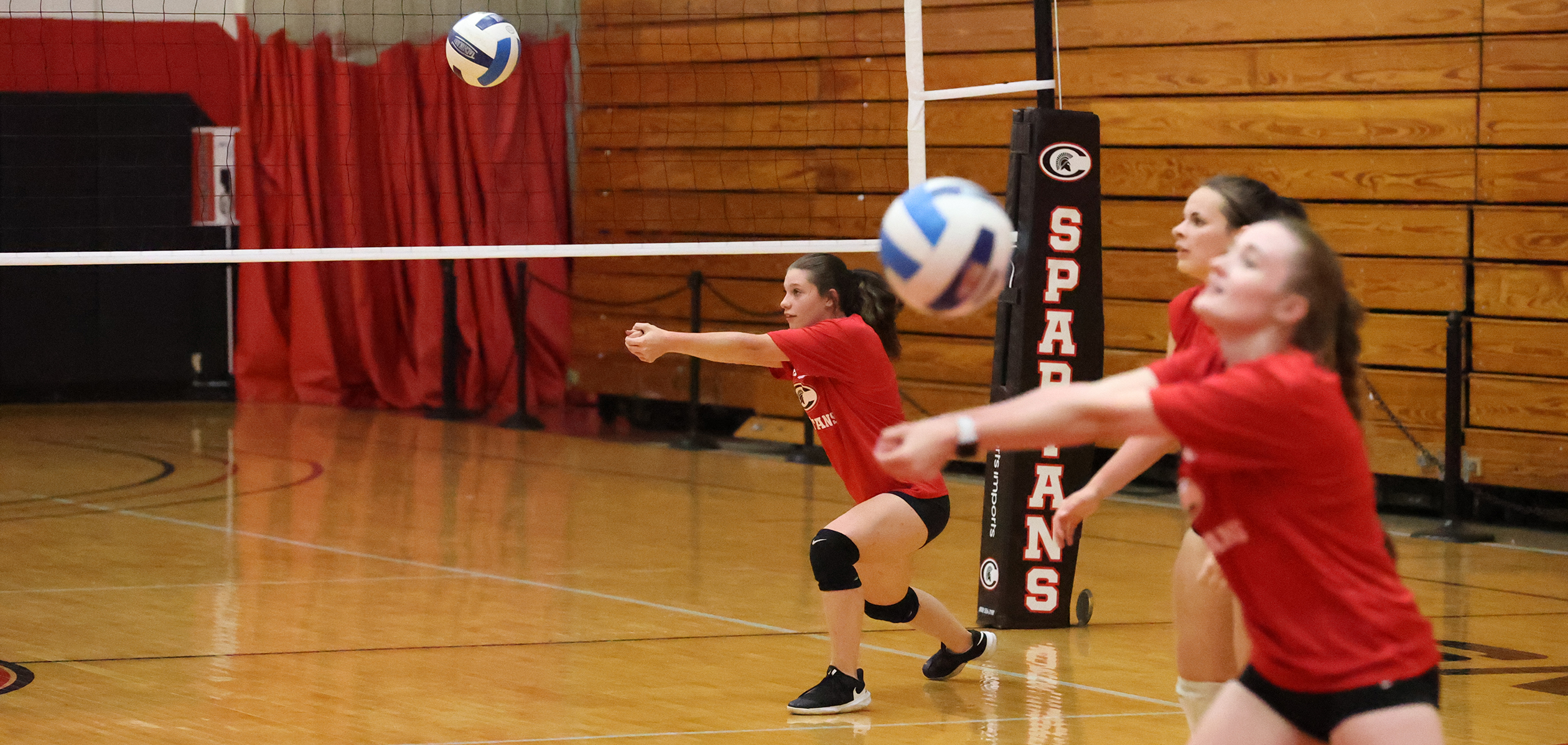 The Spartans lost three matches at the Jefferson Community College pod tournament on Saturday.